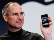 
	Filmul despre viata si cariera lui Steve Jobs va fi realizat pe baza unui scenariu de Aaron Sorkin, castigator al Oscarului pentru The Social Network
