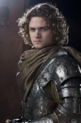 interviu-in-exclusivitate-cu-loras-tyrell-din-game-of-thrones_7_size3.jpg