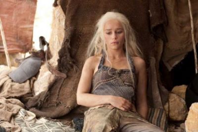 Emilia Clarke, desemnata cea mai dorita femeie din lume: vezi galerie cu cele mai frumoase imagini din cariera actritei din Game of Thrones