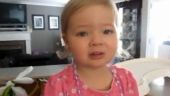 Un clip ADORABIL, cu peste 3.000.000 de vizualizari: Fetita de 2 ani care canta piesa lui Adele  Someone Like You