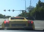 Atentie,  cocalar  la volan! Cel mai PENIBIL sofer: Cum buseste un Lamborghini. Noroc ca a fost filmat, altfel n-ai fi crezut ca s-a intamplat