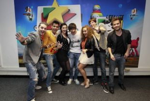 Dima din  LaLa Band  a lansat in premiera la ProFM primul sau single -  Angel ! Vezi surpriza colegilor de trupa!  VIDEO
