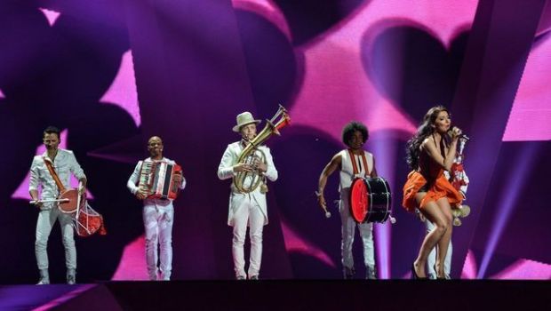 Eurovision 2012: Alte probleme pentru Mandinga? Vezi ultimele repetitii inainte de finala de diseara! VIDEO
