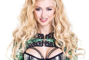 Andreea Balan le face concurenta serioasa Andreei Banica si Elenei Gheorghe. In ce ipostaza sexy apare in noul clip - FOTO