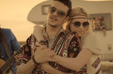 Trupa Vama vine in studioul ProFM pentru o cantare LIVE si discutie relaxata, de vara! Greeg si Onuc ii asteapta pe Tudor Chirila & Co. dupa ora 19:00! Asculta Perfect fara tine: - e Stirea Zilei