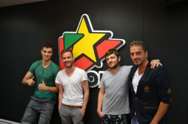 Liviu Teodorescu si John Puzzle au cantat LIVE pentru prima data noul lor single la ProFM! Bonus: Am aflat si cum suna urmatorea creatie a lui Liviu! VIDEO - e Stirea Zilei