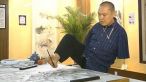 Are mainile amputate, dar a ajuns pictor de renume! Afla cum