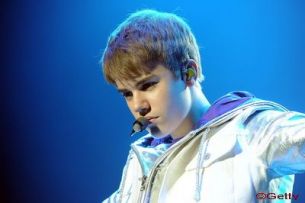 Drumul de la saracie la celebritate: Top 9 vedete care au pornit de jos! FOTO