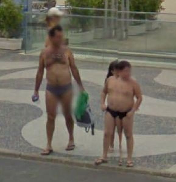 http://assets.sport.ro/assets/protv/2011/09/16/image_galleries/18795/ai-grija-ce-faci-google-maps-e-pe-urmele-tale-uite-cele-mai-penibile-imagini_1.jpg