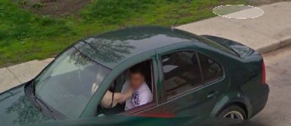 http://assets.sport.ro/assets/protv/2011/09/16/image_galleries/18795/ai-grija-ce-faci-google-maps-e-pe-urmele-tale-uite-cele-mai-penibile-imagini_19.jpg