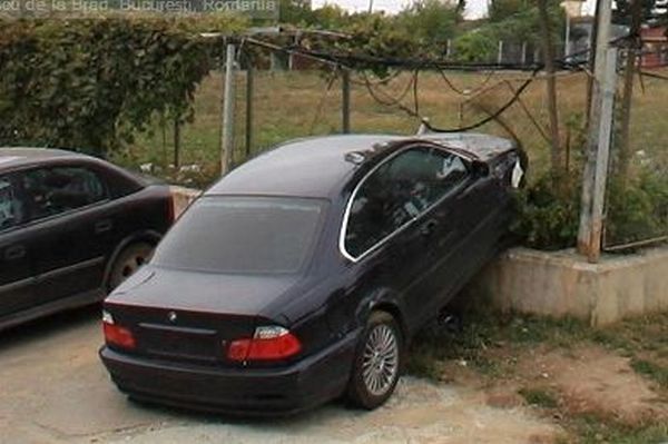 http://assets.sport.ro/assets/protv/2011/09/16/image_galleries/18795/ai-grija-ce-faci-google-maps-e-pe-urmele-tale-uite-cele-mai-penibile-imagini_38.jpg