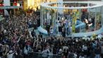 
	NEBUNIE la prima sesiune de autografe a trupei LaLa Band: 2.500 de fani s-au impins sa-si vada idolii!
