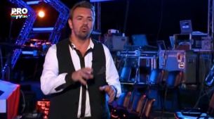 V-reporterul Vlad Rosca le-a luat interviuri antrenorilor de la Vocea Romaniei! Afla cum si-au planuit duetele: