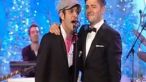 VIDEO. Ceva ce nu credeai sa asculti vreodata: Liviu Varciu in duet cu Iulian Canaf, omul-spectacol de la  Vocea Romaniei :