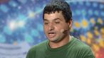 PLACEREA VINOVATA a lui Mihai Petre: a imitat un flex, un curcan si un autobuz! Vezi ce cadou a facut juriului la final: VIDEO