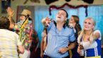 Tara o arde pe comedie cu noul serial  Las Fierbinti . Personaje cum nu s-au mai vazut, pline de umor autentic!