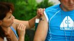 Din 1 martie, tara o arde pe comedie! Costi Dita s-a tatuat pentru serialul  Las Fierbinti  de la Pro Tv