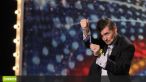 
	Iluziile create de el au fascinat milioane de oameni si l-au propulsat pe LOCUL 1 la Romanii au talent. "La inceput, repetam cu orele un truc in fata oglinzii!"
