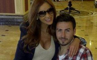 Cristea a luat-o pe urmele Biancai! S-a pozat in chiloti albi de bumbac pe sezlong la soare incercand sa para sexy