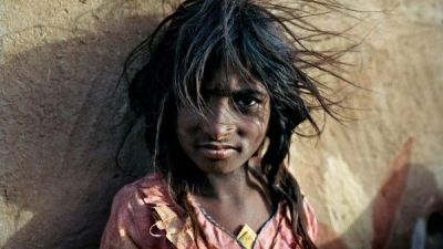 A trait 6 ani printre rromi pentru cateva secunde perfecte. Imagini EMOTIONANTE surprinse in Romania