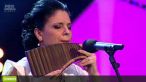 EA este femeia-orchestra! A ridicat juriul in picioare! Andra:  JOS PALARIA in fata ta si a talentului tau
