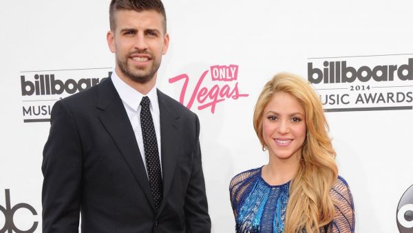 
 Aparitia extrem de provocatoare cu care Shakira a uimit la Premiile Billboard. A venit fara lenjerie intima si toti au observat

