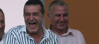 Vezi aici de ce a negociat Becali vanzarea Stelei in GRAJD! thumbnail