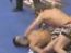 VIDEO: A&nbsp;fugit sa-l bata, dar a luat el bataie
- vezi o super gafa din MMA!