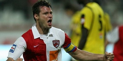 Marius Niculae: "Imi scot o coasta si tot joc cu Steaua!"
