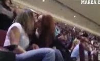 VIDEO / Au oprit un meci de NBA cu un sarut pasional!