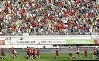 VIDEO FIESTA ROSIE! 20.000 de oameni la antrenament! Cum se pregateste o echipa care merge la Cupa Mondiala!