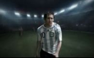 VIDEO A inceput razboiul pentru Cupa Mondiala! Messi se bate cu Villa in reclama anului!