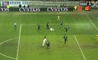 VIDEO Apoula si-a bagat-o in poarta! Vezi cum si-a 'omorat' fostul rapidist echipa!