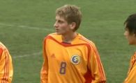 VIDEO / Mutu, noul idol al juniorilor de la nationala: "Rup laptopurile in cantonamente!"