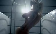 Lady Gaga GOALA in noul videoclip, Bad Romance!