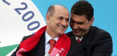 Borcea: "Copos, jos mainile de pe Zicu!" :)