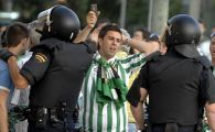 La Betis, ca la Dinamo! Fanii au vrut sa intre in vestiar peste jucatori!