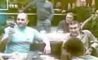 VIDEO! Gigi Becali la masa cu HOTII! Vezi ce i-a pus sa faca!