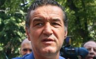 Becali:"Borcea tot spera la butoane dar nu se mai poate"