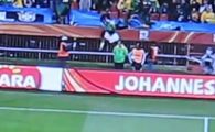 
	VIDEO Un fan a fost aruncat din tribună la Brazilia-Coreea de Nord!
