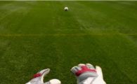 
	GENIAL! Englezii au aflat la ce se gandea Robert Green cand apara la Cupa Mondiala! :))
