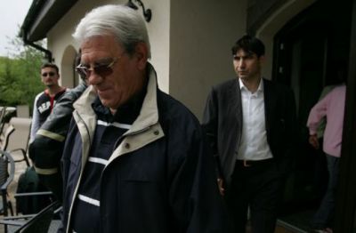 
	Ienei: "Jocul Stelei s-a imbunatatit! Piturca este necesar la Steaua!" 
