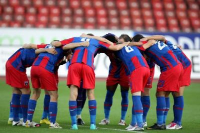 
	SCENARIU SF? Steaua ar putea juca impotriva propriilor jucatori de la Unirea! Cum ar arata un asemenea meci?
