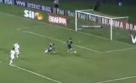 
	VIDEO Un brazilian a imitat cea mai mare ratare din Liga I! Cum sa driblezi portarul si sa tragi pe langa! :))
