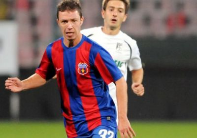 AMENINTAT de Gigi ca-l da afara, Apostol e APARAT de Lucescu! Vrei sa plece de la Steaua?