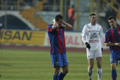 
	Tragedie in 4 acte la Steaua! "Daca nu schimbam nimic, RATAM TOT in acest sezon!"
