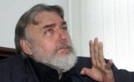 
	A murit Adrian Paunescu! Vezi aici imnurile scrise pentru Craiova si Rapid! Trimite un MESAJ!
