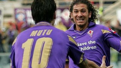   VIDEO / Fiorentina 1-0 Chievo! Mutu a fost primit in aplauzele fanilor, vezi cum a contribuit la gol: 