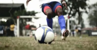 
	VIDEO SUPERB! Cum sunt alesi noii Robinho si Ronaldinho dintre 4000 de pusti senzationali din Brazilia!
