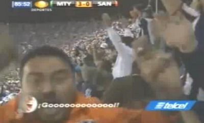 
	Golul care a innebunit comentatorul: a luat mingea de la 40 de metri si a driblat TOT! VIDEO
